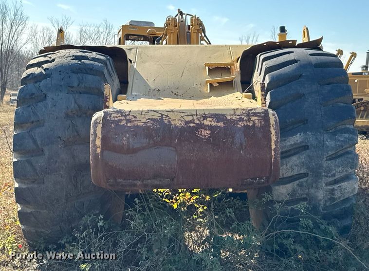 image for item DJ9747 1987 Caterpillar 621E conventional scraper 