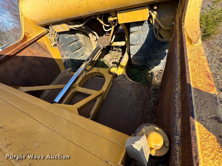 image for item DJ9747 1987 Caterpillar 621E conventional scraper 