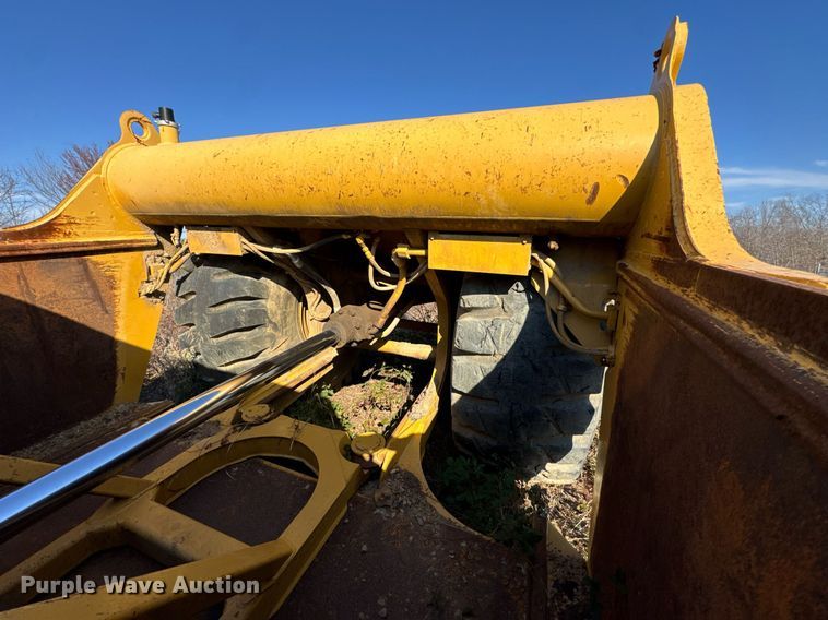 image for item DJ9747 1987 Caterpillar 621E conventional scraper 