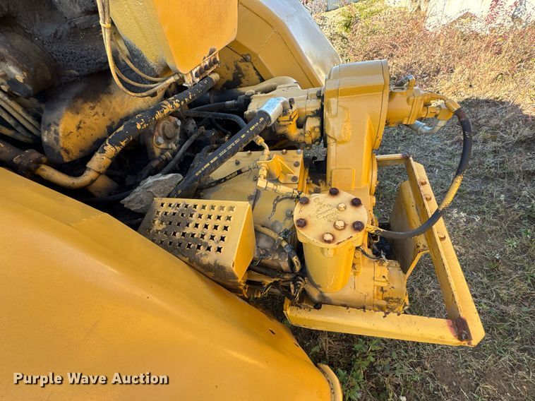 image for item DJ9747 1987 Caterpillar 621E conventional scraper 