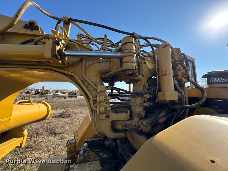 image for item DJ9747 1987 Caterpillar 621E conventional scraper 