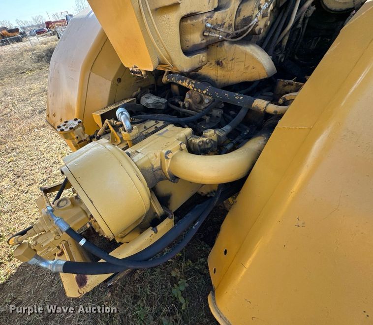 image for item DJ9747 1987 Caterpillar 621E conventional scraper 