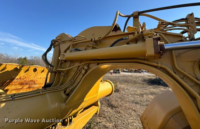 image for item DJ9747 1987 Caterpillar 621E conventional scraper 