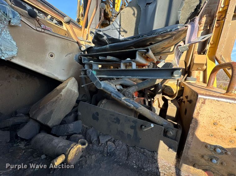 image for item DJ9747 1987 Caterpillar 621E conventional scraper 