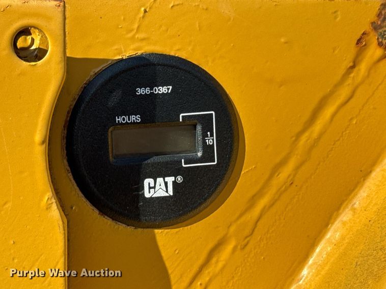 image for item DJ9747 1987 Caterpillar 621E conventional scraper 