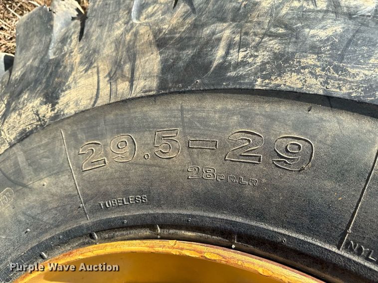 image for item DJ9747 1987 Caterpillar 621E conventional scraper 