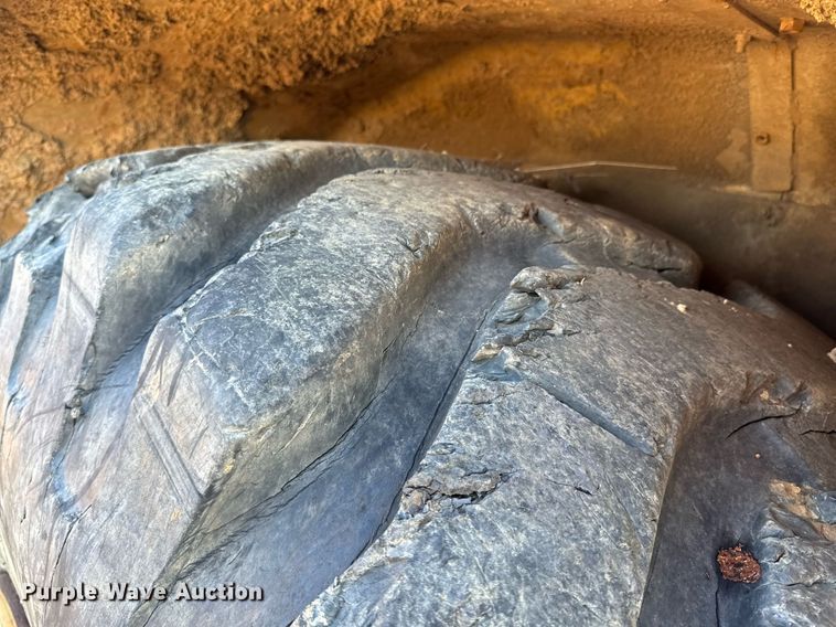 image for item DJ9747 1987 Caterpillar 621E conventional scraper 