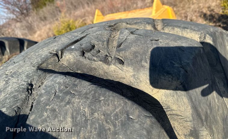 image for item DJ9747 1987 Caterpillar 621E conventional scraper 