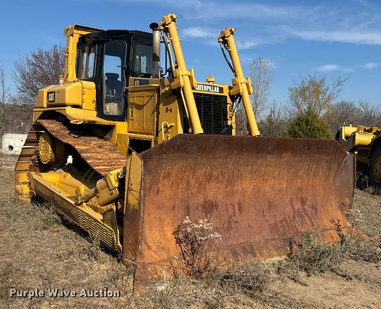 image for item DJ9748 Caterpillar D7H dozer