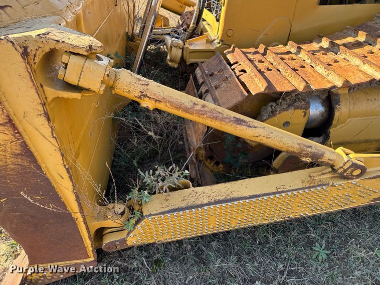 image for item DJ9748 Caterpillar D7H dozer