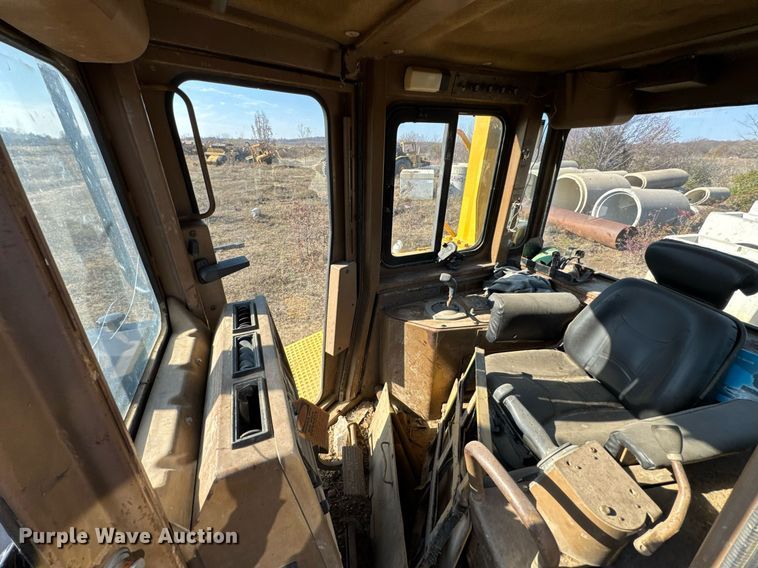 image for item DJ9748 Caterpillar D7H dozer