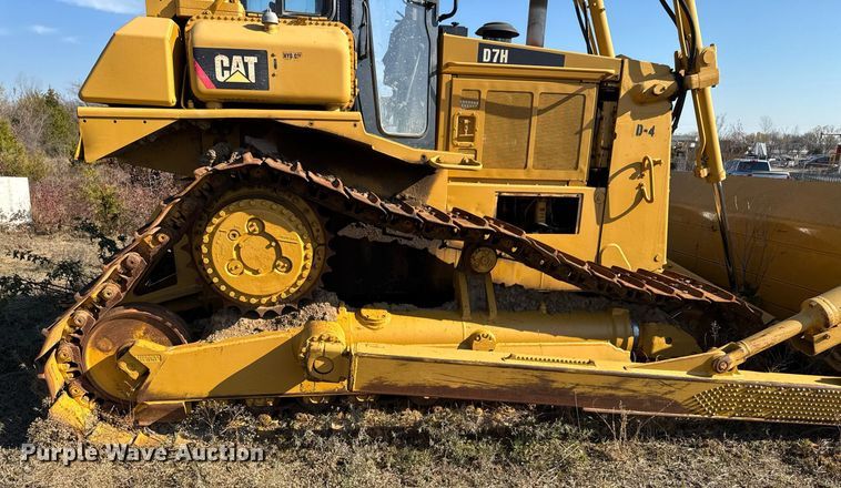 image for item DJ9748 Caterpillar D7H dozer