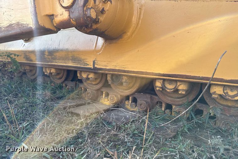 image for item DJ9748 Caterpillar D7H dozer