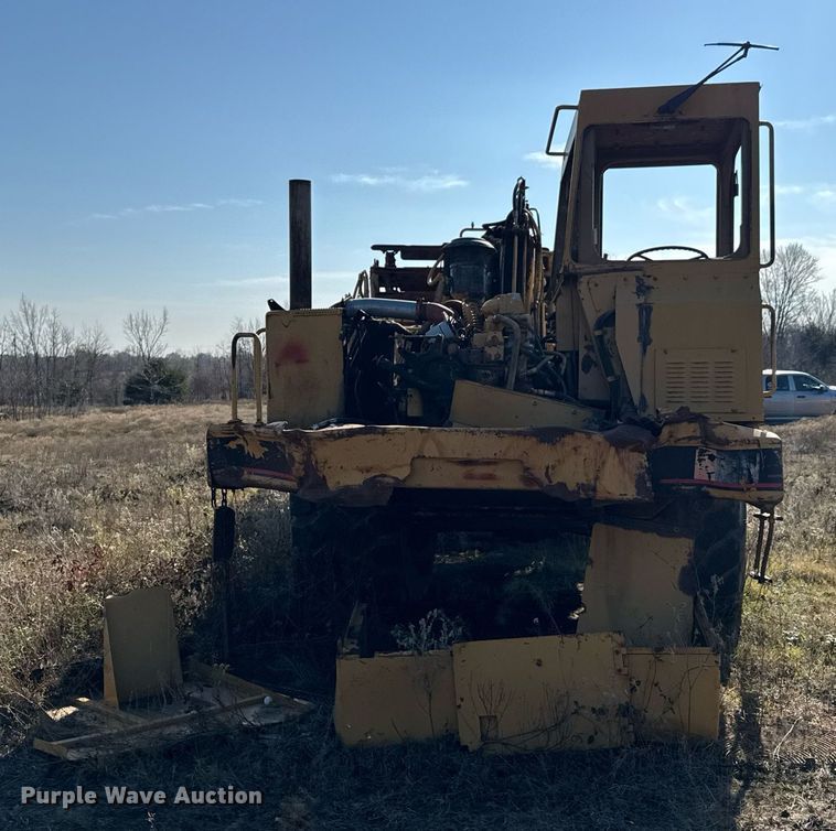 image for item DJ9749 1989 Caterpillar 615C elevating scraper