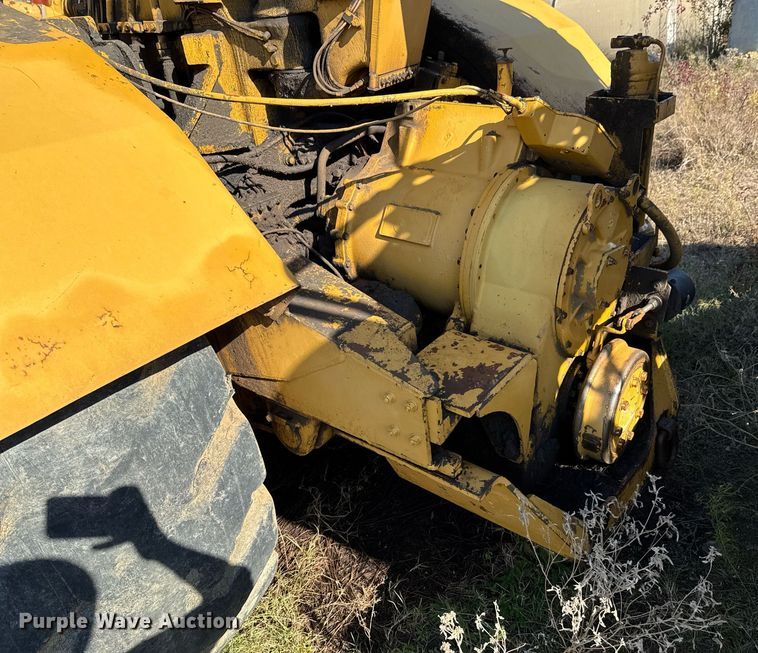 image for item DJ9749 1989 Caterpillar 615C elevating scraper