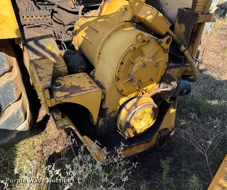 image for item DJ9749 1989 Caterpillar 615C elevating scraper