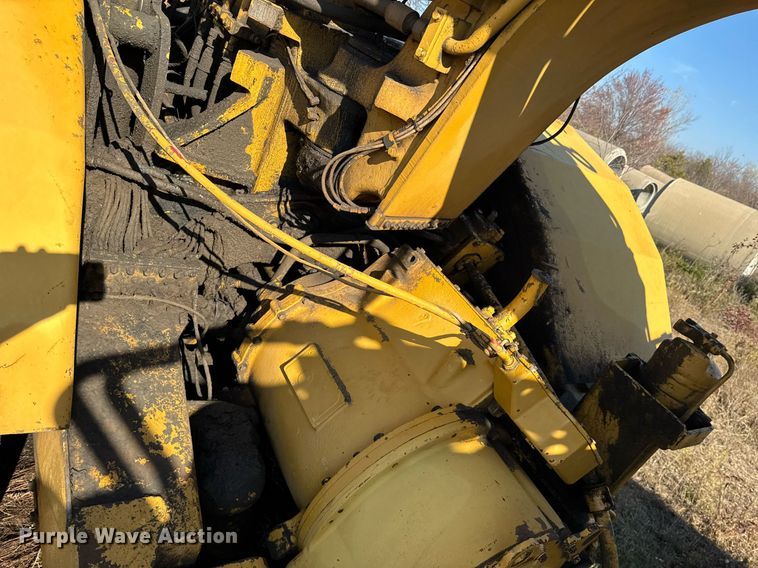 image for item DJ9749 1989 Caterpillar 615C elevating scraper