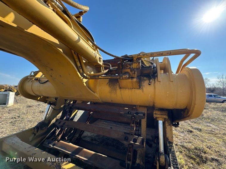 image for item DJ9749 1989 Caterpillar 615C elevating scraper