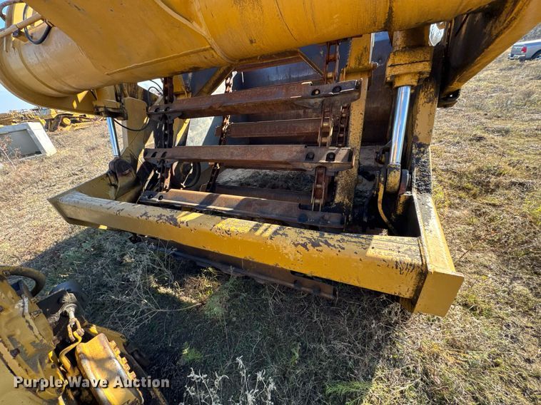 image for item DJ9749 1989 Caterpillar 615C elevating scraper