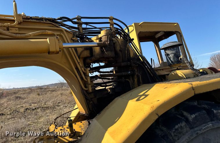 image for item DJ9749 1989 Caterpillar 615C elevating scraper