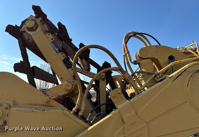 image for item DJ9749 1989 Caterpillar 615C elevating scraper