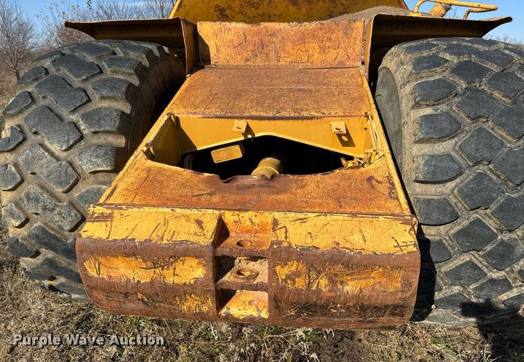 image for item DJ9749 1989 Caterpillar 615C elevating scraper