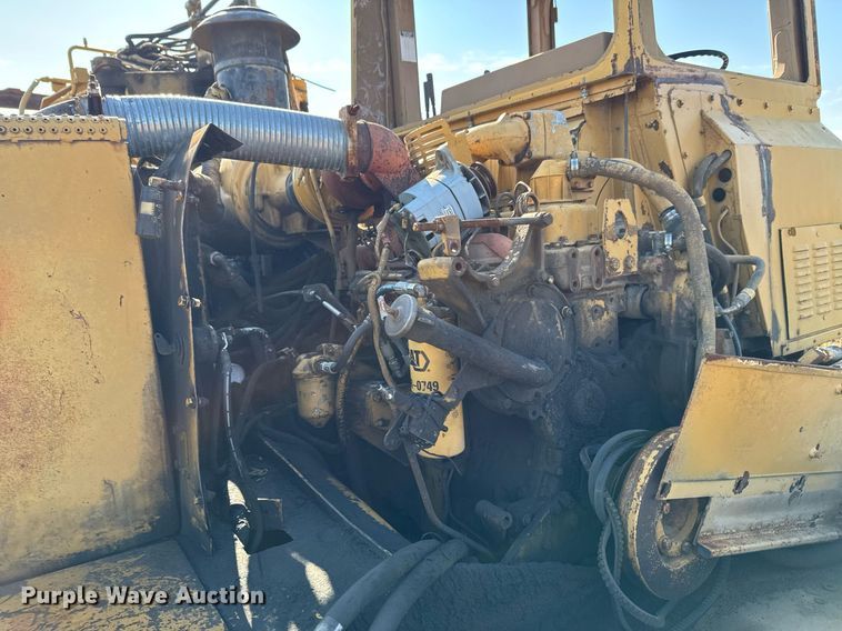 image for item DJ9749 1989 Caterpillar 615C elevating scraper