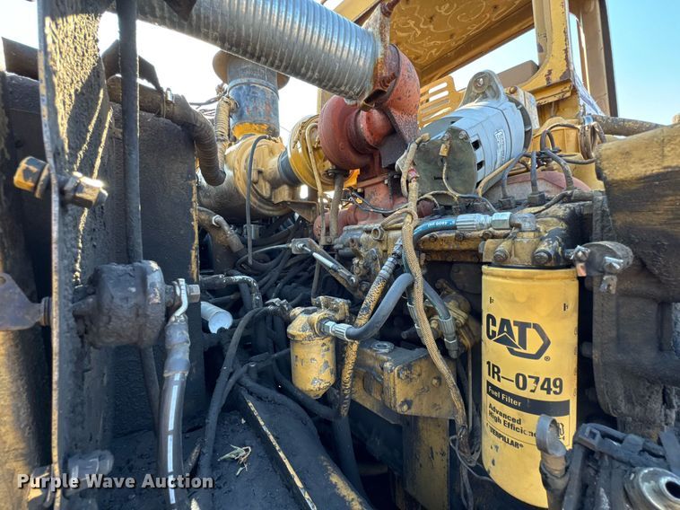 image for item DJ9749 1989 Caterpillar 615C elevating scraper