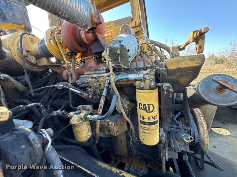 image for item DJ9749 1989 Caterpillar 615C elevating scraper