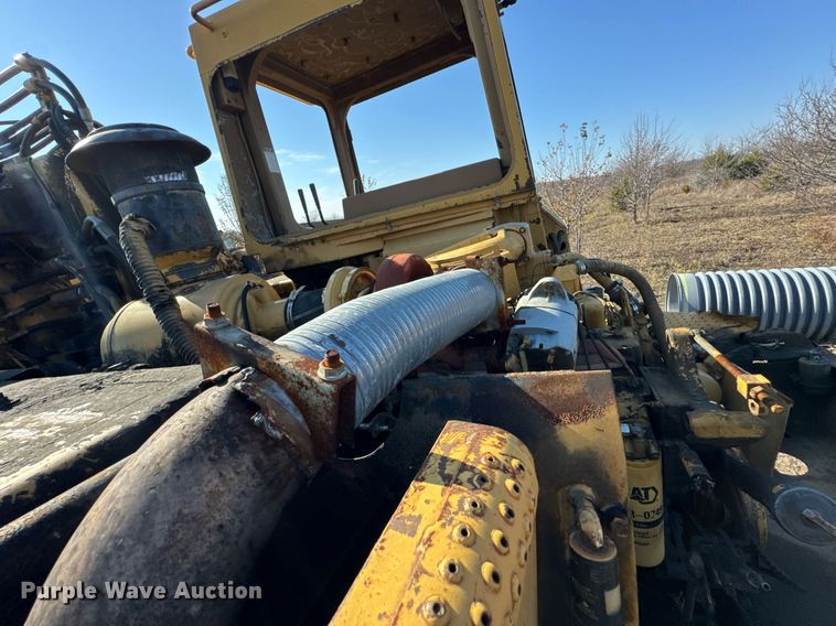 image for item DJ9749 1989 Caterpillar 615C elevating scraper