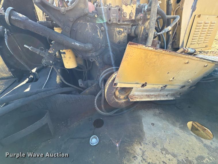 image for item DJ9749 1989 Caterpillar 615C elevating scraper