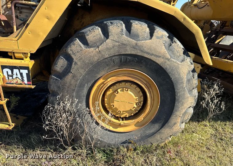 image for item DJ9749 1989 Caterpillar 615C elevating scraper