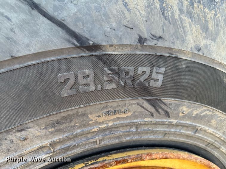 image for item DJ9749 1989 Caterpillar 615C elevating scraper