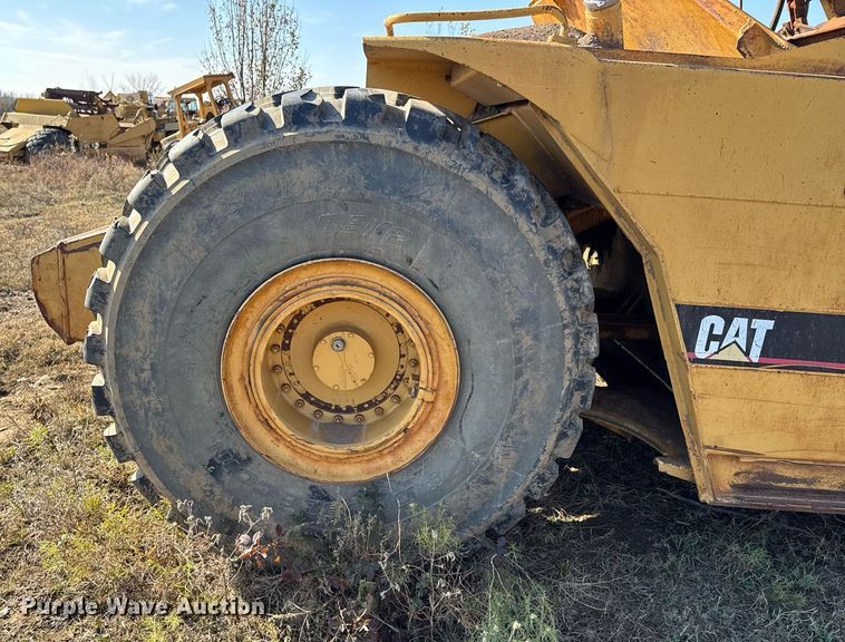 image for item DJ9749 1989 Caterpillar 615C elevating scraper