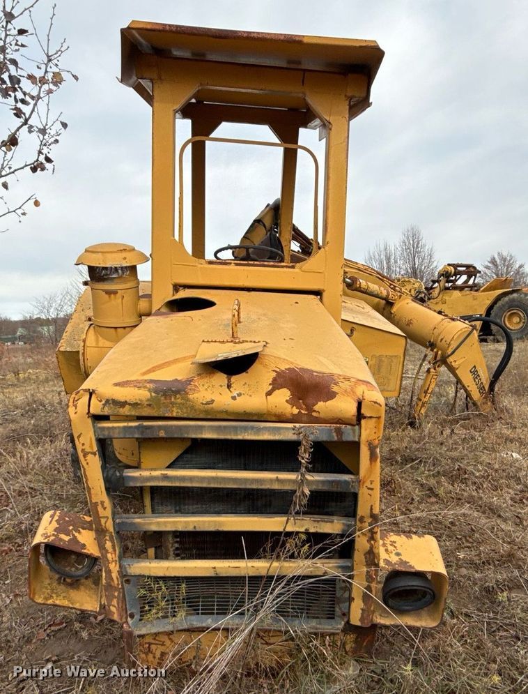 image for item DJ9759 1994 Dresser 412B scraper