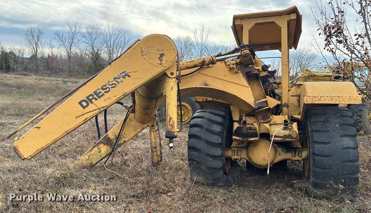 image for item DJ9759 1994 Dresser 412B scraper