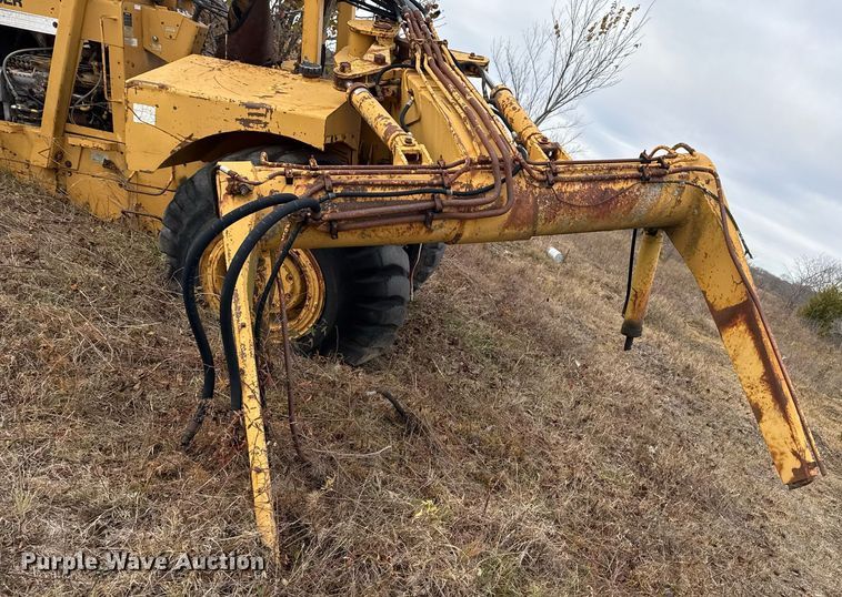 image for item DJ9759 1994 Dresser 412B scraper