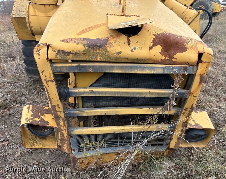 image for item DJ9759 1994 Dresser 412B scraper