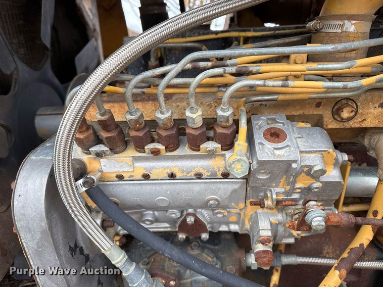 image for item DJ9759 1994 Dresser 412B scraper