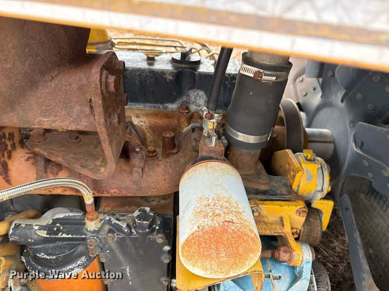 image for item DJ9759 1994 Dresser 412B scraper