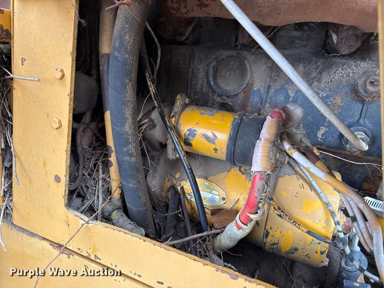 image for item DJ9759 1994 Dresser 412B scraper