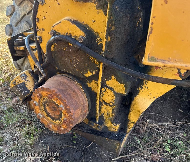 image for item DJ9760 1990 Caterpillar 613B elevating scraper