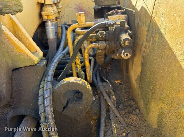 image for item DJ9760 1990 Caterpillar 613B elevating scraper