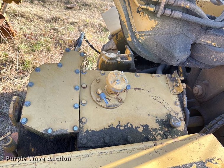 image for item DJ9760 1990 Caterpillar 613B elevating scraper