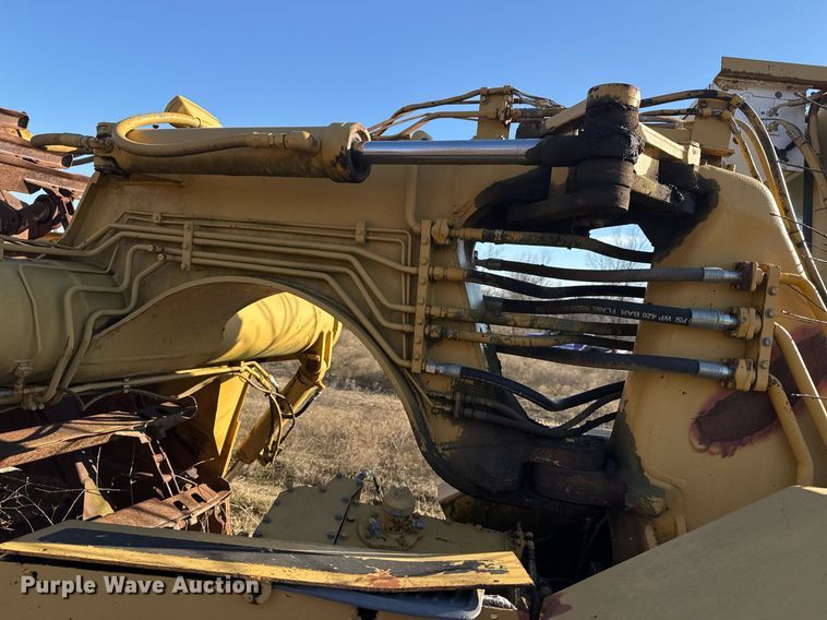 image for item DJ9760 1990 Caterpillar 613B elevating scraper