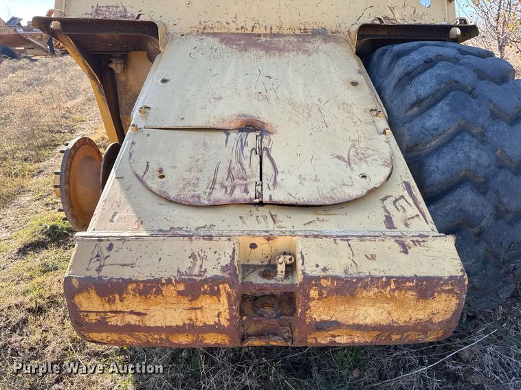 image for item DJ9760 1990 Caterpillar 613B elevating scraper