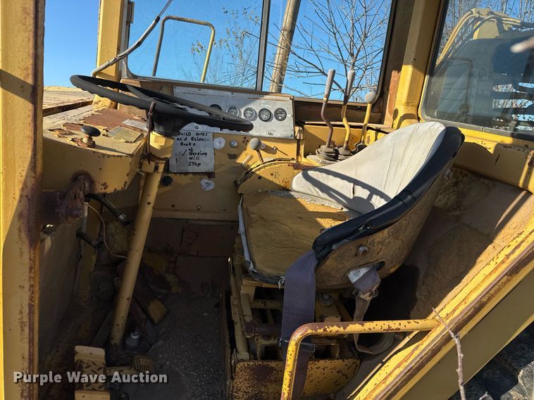 image for item DJ9760 1990 Caterpillar 613B elevating scraper