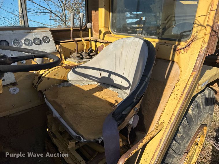 image for item DJ9760 1990 Caterpillar 613B elevating scraper