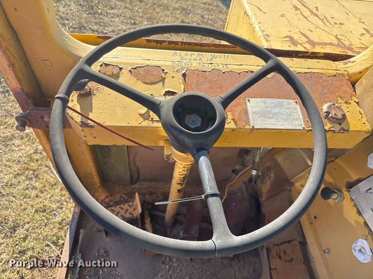 image for item DJ9760 1990 Caterpillar 613B elevating scraper