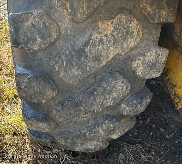 image for item DJ9760 1990 Caterpillar 613B elevating scraper